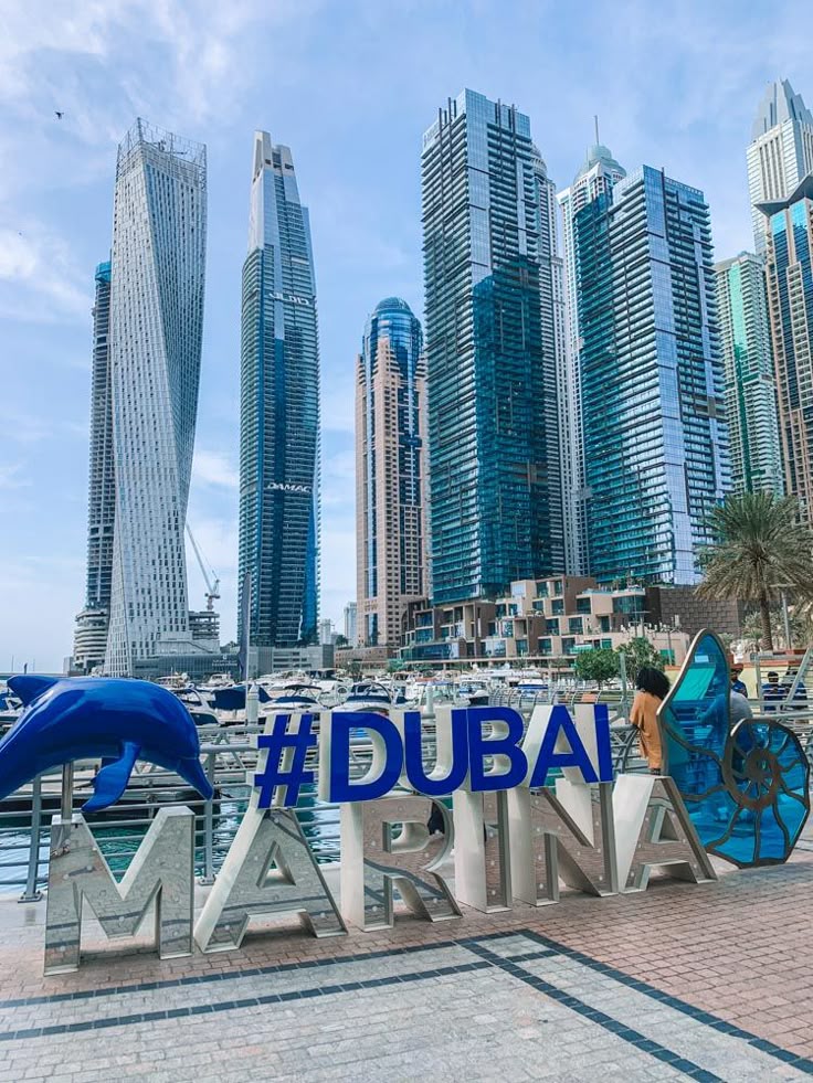 Dubai Itinerary - How to Spend From 3 to 7 EPIC Days in Dubai!