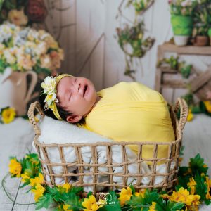 In-Home Newborn Sessions in 2025